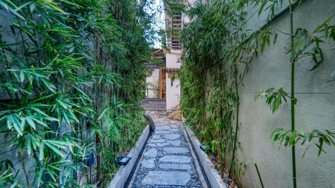 Gongxili - Chujian Hotel Куньмин Экстерьер фото
